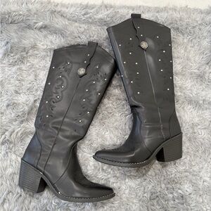 Black Western-Style Women's Boots